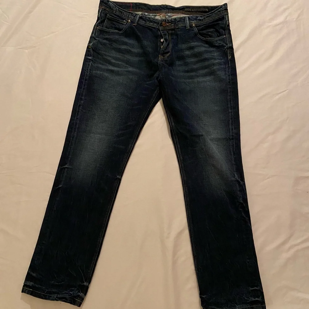 Jeans - Picture 2 of 4